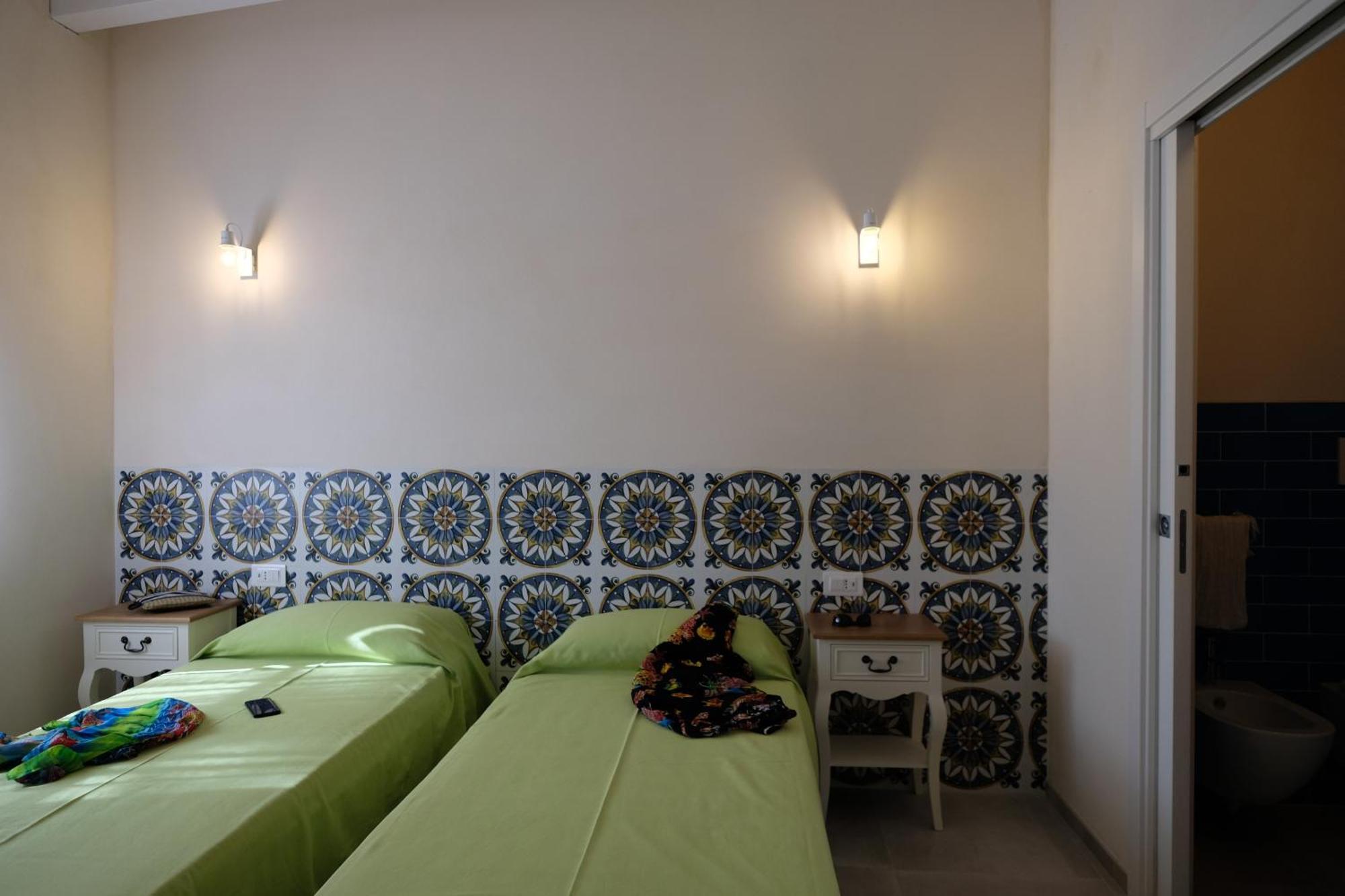 Baia Degli Aranci Camping Village Vieste Esterno foto