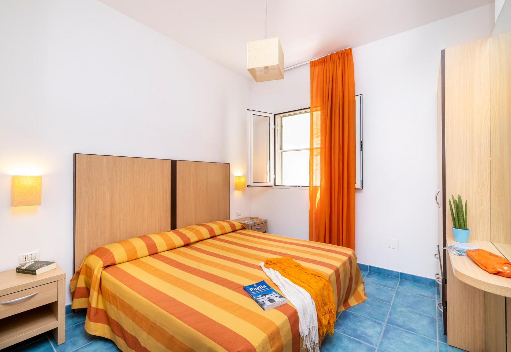 Baia Degli Aranci Camping Village Vieste Esterno foto
