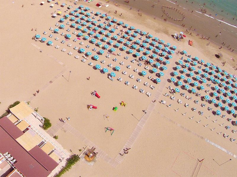 Baia Degli Aranci Camping Village Vieste Esterno foto