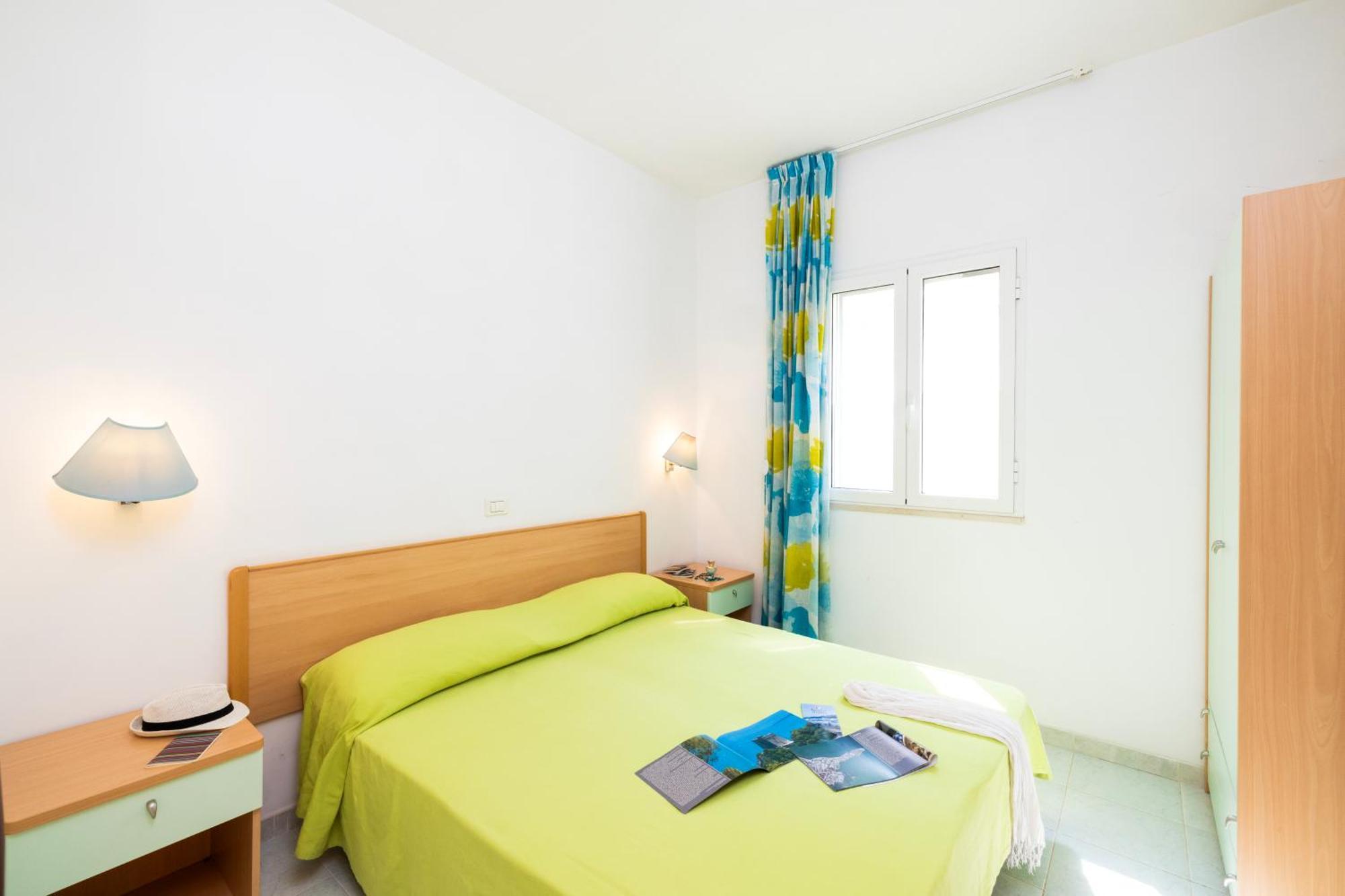 Baia Degli Aranci Camping Village Vieste Esterno foto