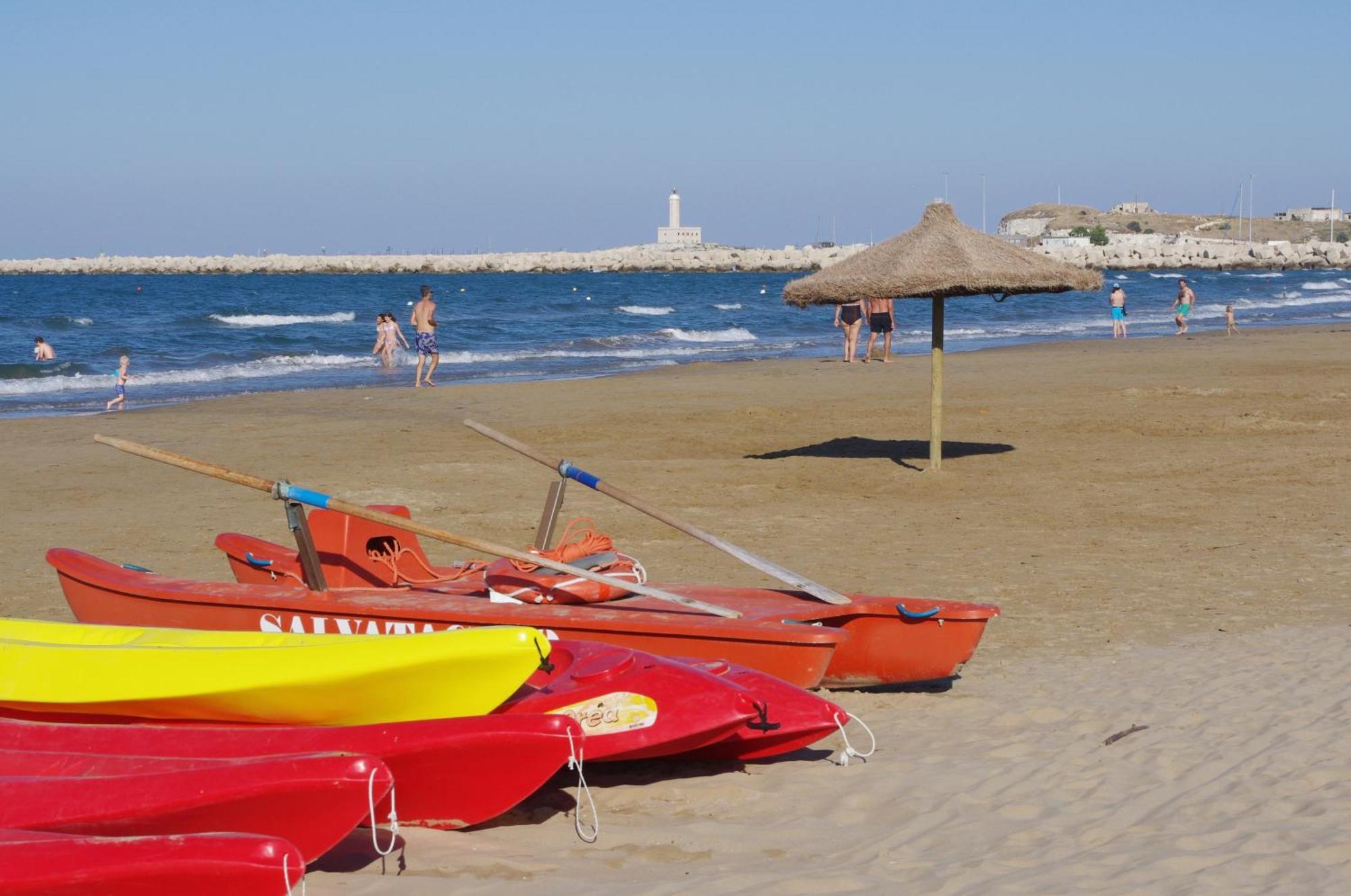 Baia Degli Aranci Camping Village Vieste Esterno foto